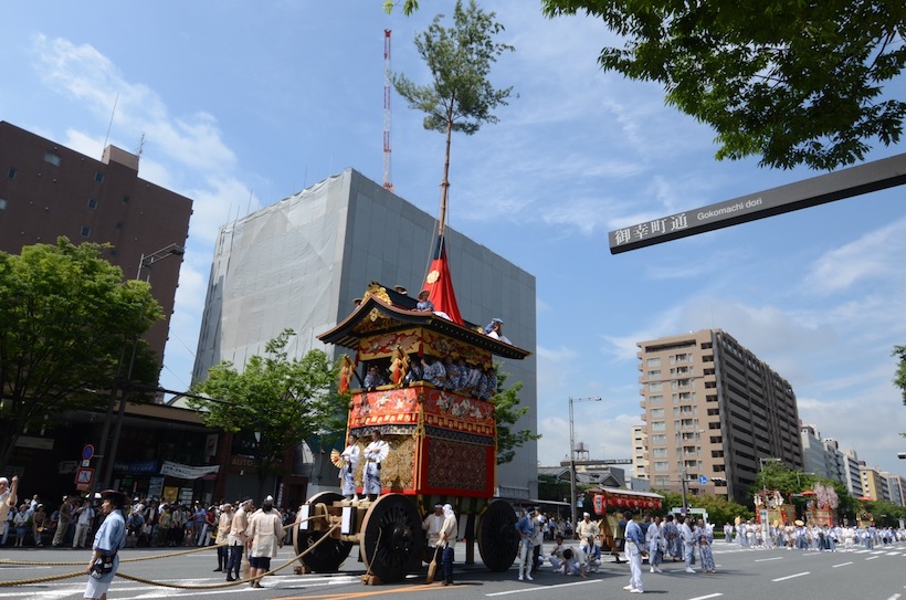 京都祇園会「山鉾巡行」 観覧と先斗町「お茶屋と川床」の宴